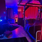 Holiday home - Le Donjon Des Desirs Maubeuge